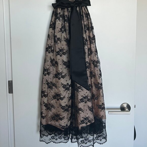 Vintage Strapless Lace Dress - Picture 5 of 12